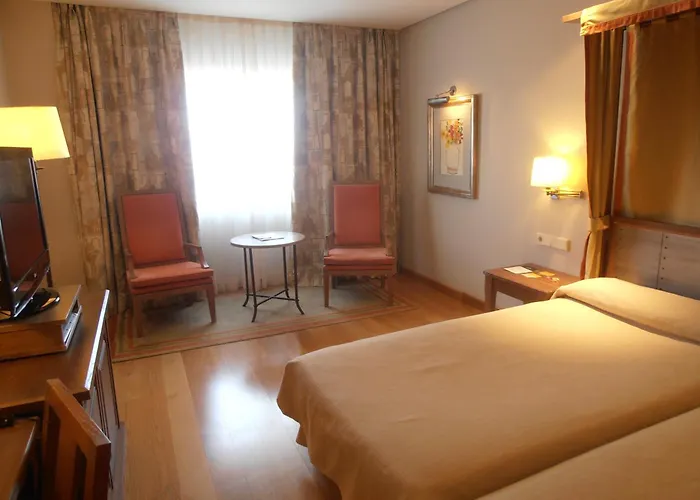 Hotel con piscina: Parador de Salamanca